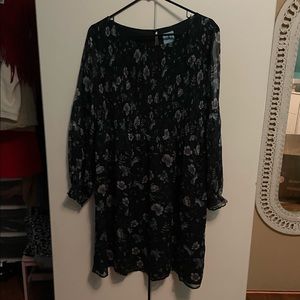 Cece caviar colored dress with pastel colored floral print and sheer arms. XL